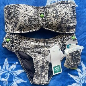 Rip Curl Juniors Destiny bikini set